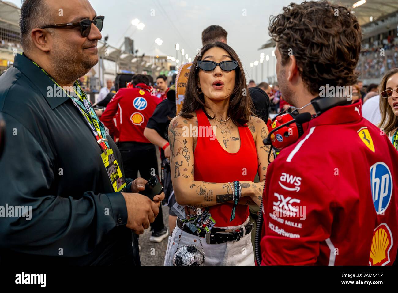Sakhir, Bahreïn, le 13 avril 2025, Peggy Gou, DJ sud-coréenne présente à la journée du Grand Prix de Bahreïn 2025, qui se déroule à Sakhir, Bahreïn. Crédit : Michael Potts/Alamy Live News Banque D'Images