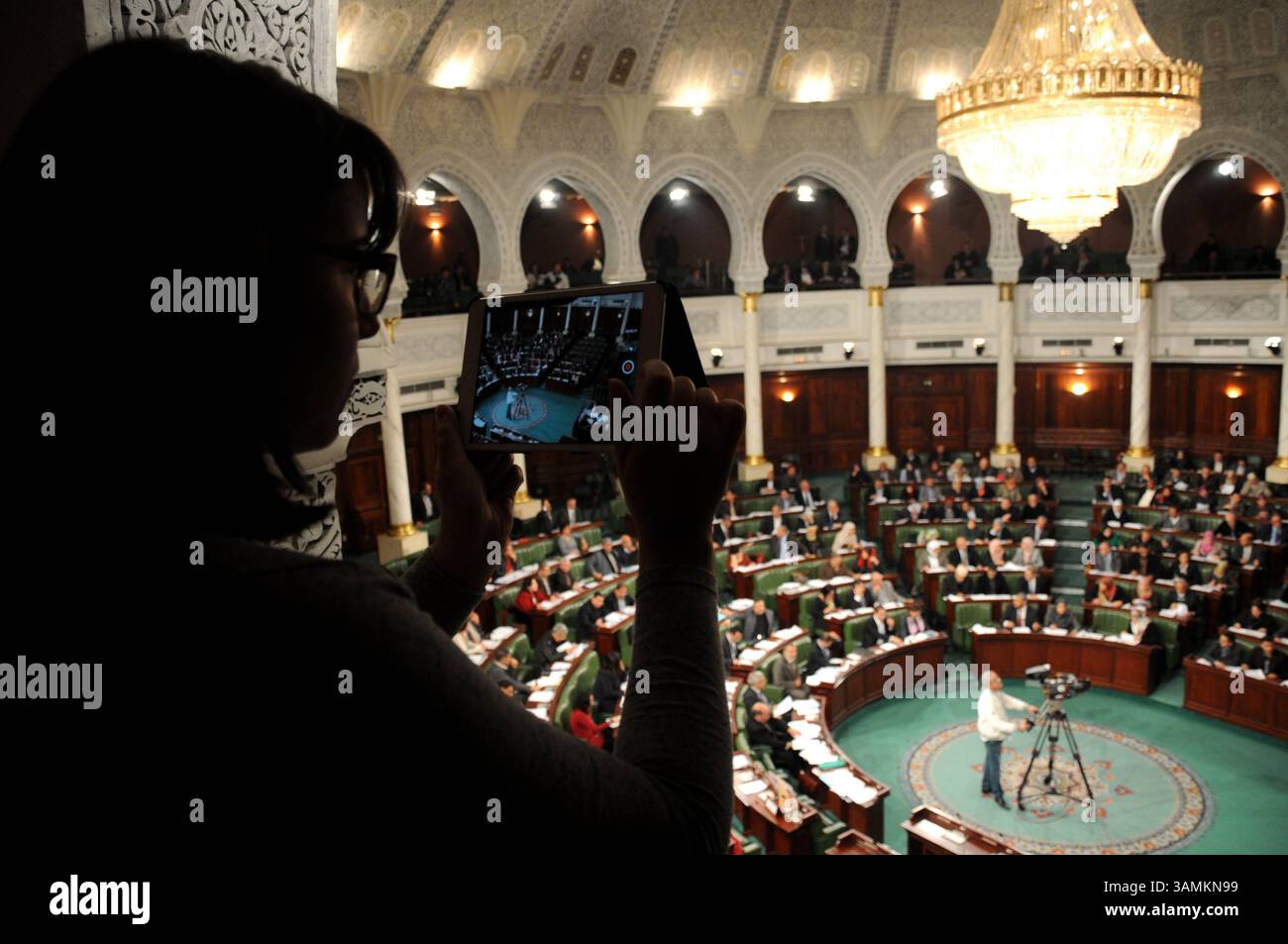 4 janvier 2014 - Tunis, Tunisie - session plénière de l'Assemblée nationale constituante consacrée à l'examen de la constitution tunisienne article par article. (Crédit image : © Chokri Mahjoub/ZUMAPRESS.com) Banque D'Images