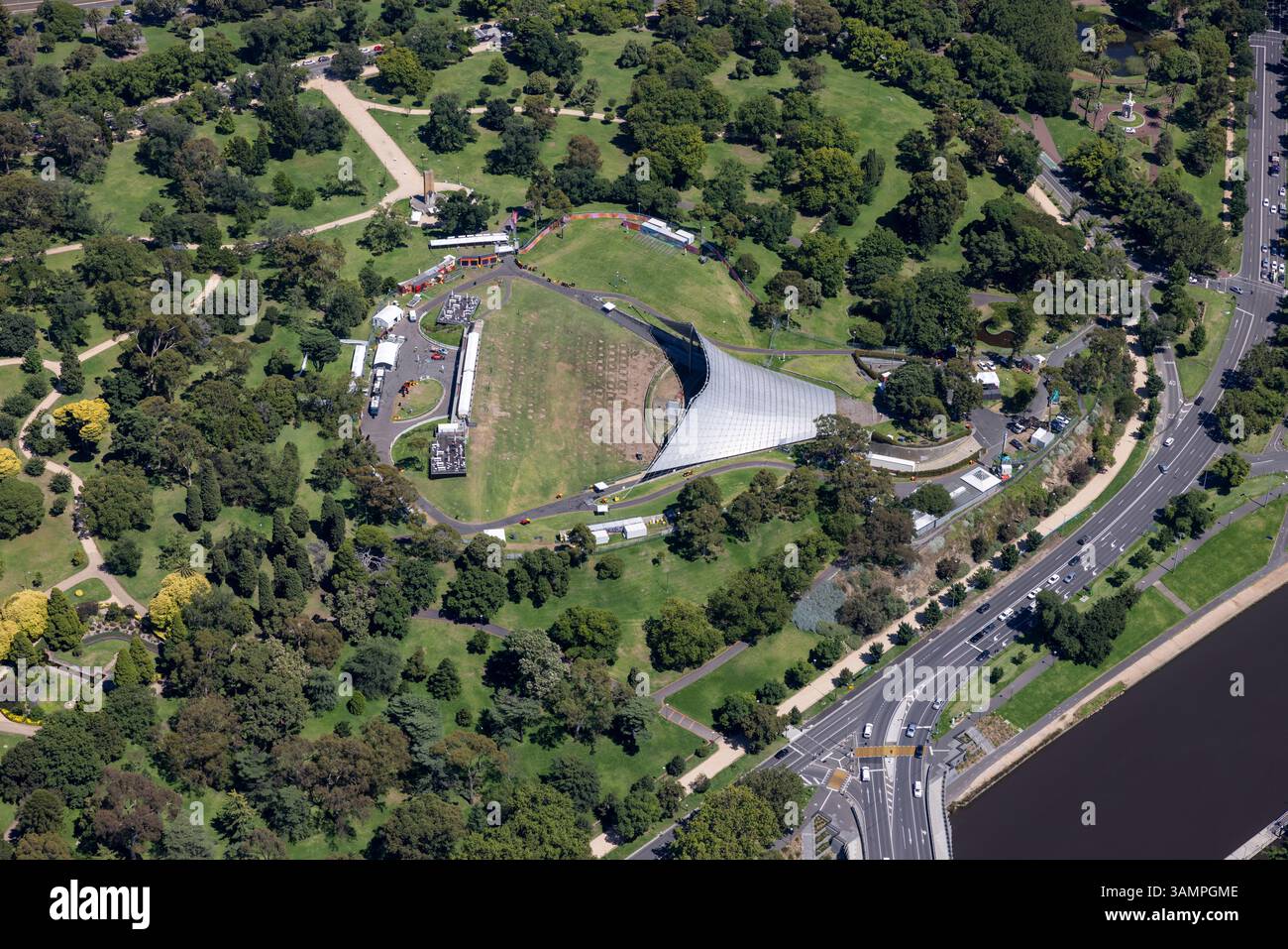 Vue aérienne du quartier central des affaires de melbourne avec architecture moderne et verdure luxuriante, melbourne, australie. Banque D'Images