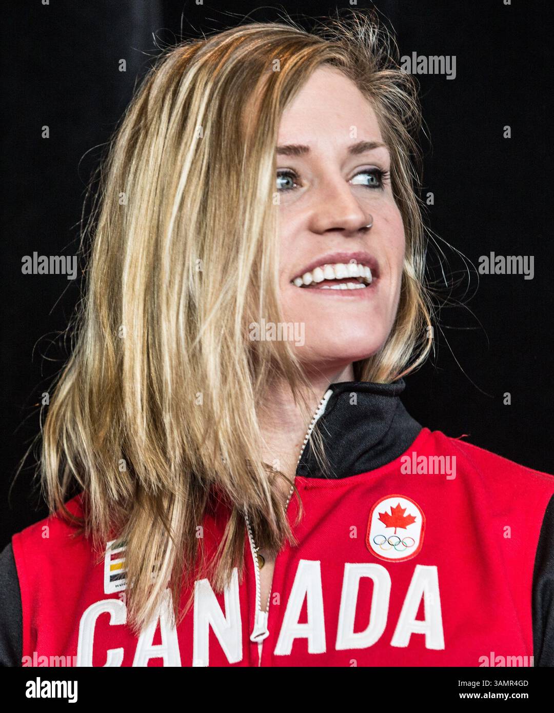27 janvier 2014 - Vancouver, C.-B., Canada - Georgia Simmerlin, membre de l'équipe olympique canadienne de ski cross de Sotchi 2014, lors d'une conférence de presse à Vancouver, C.-B., le lundi 27 janvier 2014. Alpine Canada Alpin annonce officiellement six athlètes de l’équipe canadienne de ski cross qui participeront aux Jeux olympiques d’hiver de Sotchi 2014. Carmine Marinelli/Vancouver 24hours/QMI Agency (crédit image : © Carmine Marinelli/QMI Agency/ZUMAPRESS.com) Banque D'Images