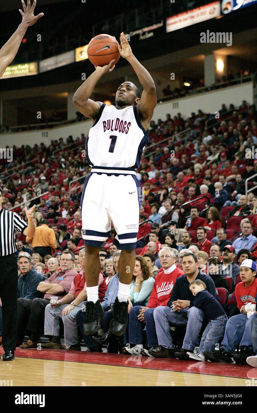 Le garde junior de Fresno State Kevin Bell dans le match avec le Nevada au Save Mart Center à Fresno, CA 8 février 2007. Le Nevada a gagné 81 à 68.(image crédit : © Phil Hawkins/Cal Sport Media) Banque D'Images