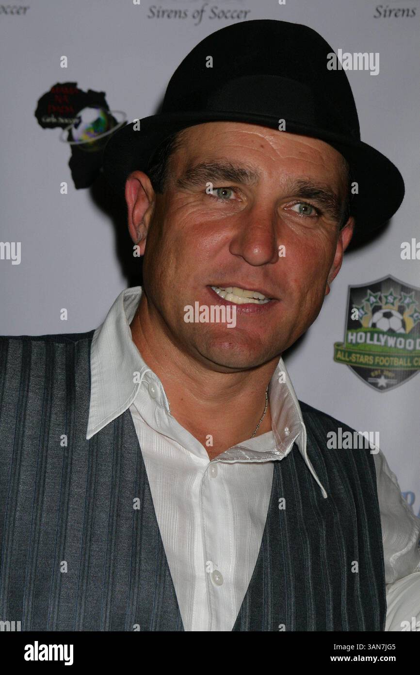 I14519CHW . Collecte de fonds de World Cup Showdown organisée par Hollywood All Stars Football Club & The Sirens of Soccer . El Guapo Cantina, Los Angeles, Californie 11-06-2009.VINNIE JONES . 2009 (crédit image : © Clinton Wallace/Globe photos/ZUMApress.com) Banque D'Images