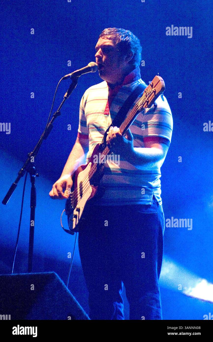 6 février 2007 - Londres, Grand Londres, Royaume-Uni - K51649. 001768.ANDY NICHOLSON. Arctic Monkeys-Live concert-Brixton Academy, Brixton, Londres, Royaume-Uni. 04-20-2006. CHRIS AUBREY-(crédit image : © Globe photos/ZUMAPRESS.com) Banque D'Images 6 février 2007 - Londres, Grand Londres, Royaume-Uni - K51649. 001768.ANDY NICHOLSON. Arctic Monkeys-Live concert-Brixton Academy, Brixton, Londres, Royaume-Uni. 04-20-2006. CHRIS AUBREY-(crédit image : © Globe photos/ZUMAPRESS.com) Banque D'Images
