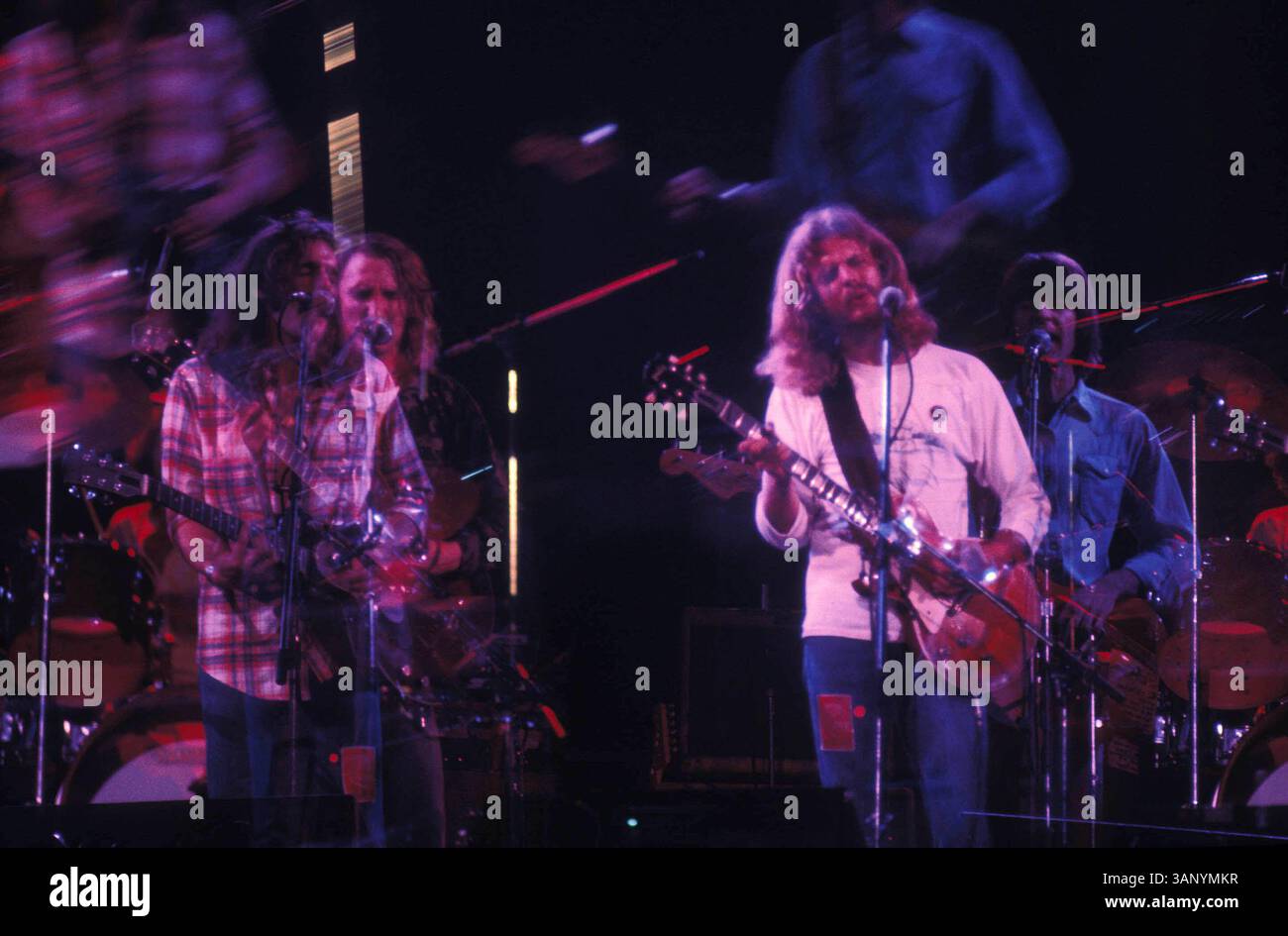 4 MARS 2008 - K8700.LES AIGLES SE PRODUISENT EN CONCERT. PHOTOS(crédit image : © Globe photos/ZUMAPRESS.com) Banque D'Images