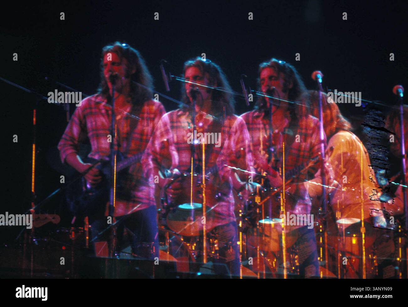4 MARS 2008 - K8700JW.LES EAGLES SE PRODUISENT EN CONCERT. PHOTOS(crédit image : © Globe photos/ZUMAPRESS.com) Banque D'Images