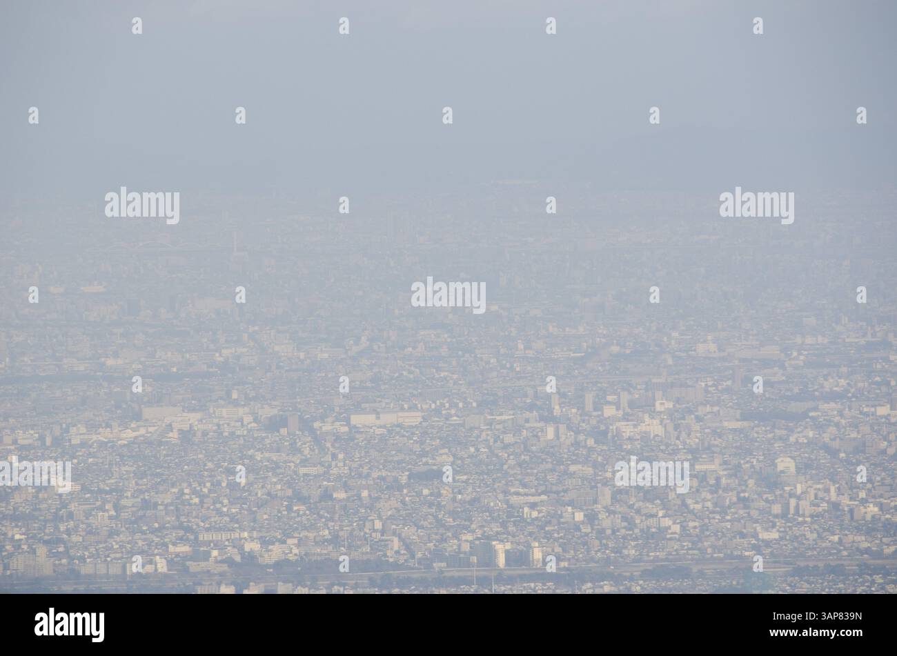 Vue panoramique d'Osaka depuis les montagnes environnantes, Osaka, Japon, Asie Banque D'Images