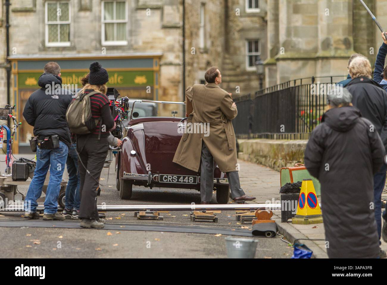 Tobias Menzies filme Outlander à Falkland, Fife Banque D'Images