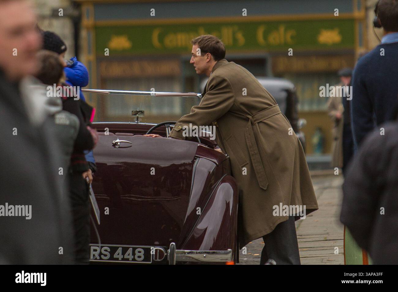 Tobias Menzies filme Outlander à Falkland, Fife Banque D'Images