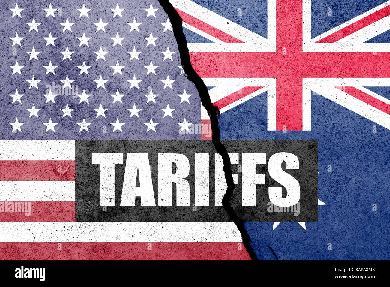 Drapeaux des États-Unis et de l'Australie peints sur le mur de béton avec des DROITS DE parole. Guerre des droits, du commerce, des douanes et des tarifs douaniers Banque D'Images