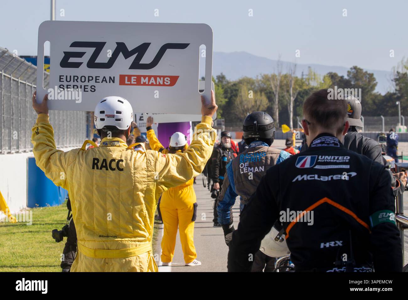 Ambiance , pendant les 4 heures de Barcelone, la première manche du Championnat ELMS 2025, sur le circuit Barcelone-Catalunya, du 4 au 6 avril 2025, en Espagne. - Photo Laurent Cartalade/Agence MPS crédit Agence MPS/Alamy Live News Banque D'Images