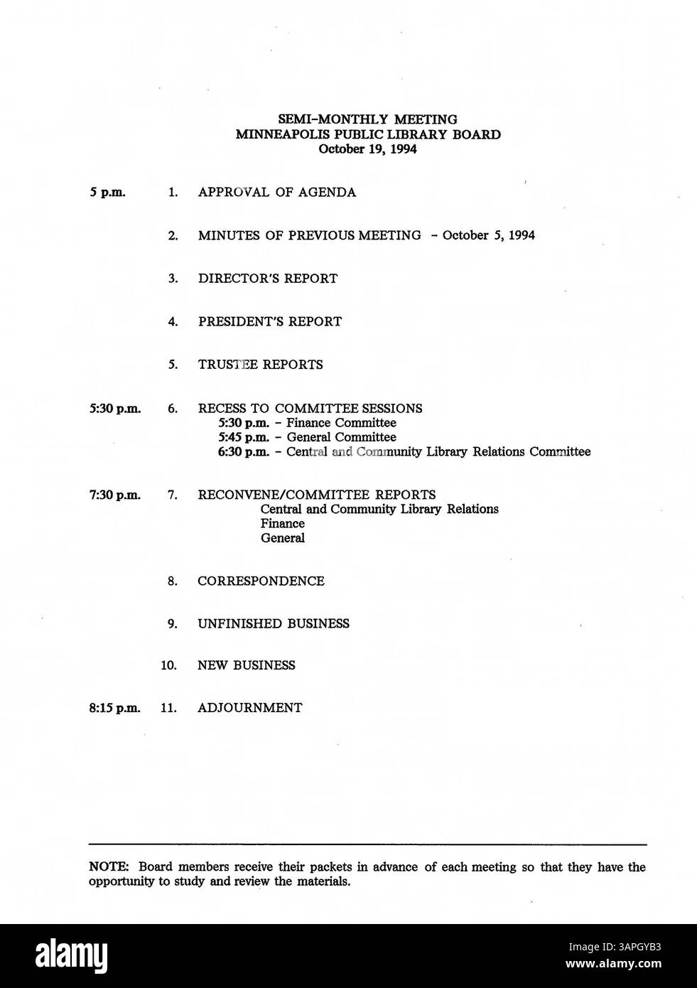 Le procès-verbal de la réunion de 1994 du conseil d'administration de la bibliothèque publique de Minneapolis fournit un compte rendu des discussions sur le financement des bibliothèques, les changements de politique et les améliorations de service pour les résidents du comté de Hennepin. Banque D'Images