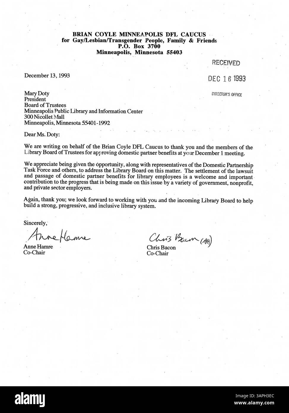 Les procès-verbaux des réunions de 1994 du conseil d'administration de la Bibliothèque publique de Minneapolis rendent compte des principales décisions, actions et activités de gouvernance de l'année. Banque D'Images