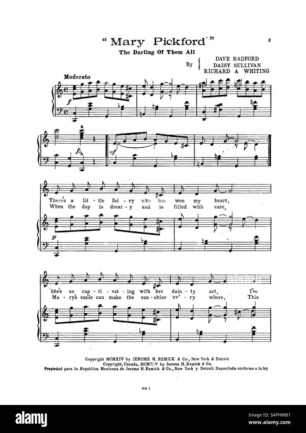 Cette publication présente Mary Pickford sur la couverture, connue sous le nom de « The Darling of Them All ». La couverture intérieure comprend une publicité pour les dernières publications de Jerome H. Remick & Co avec un extrait musical de When It's Night Time Down in Burgundy. La couverture arrière annonce 'Chinatown, My Chinatown'. La couverture est signée par Pickford, et le numéro de plaque est 9581. Banque D'Images