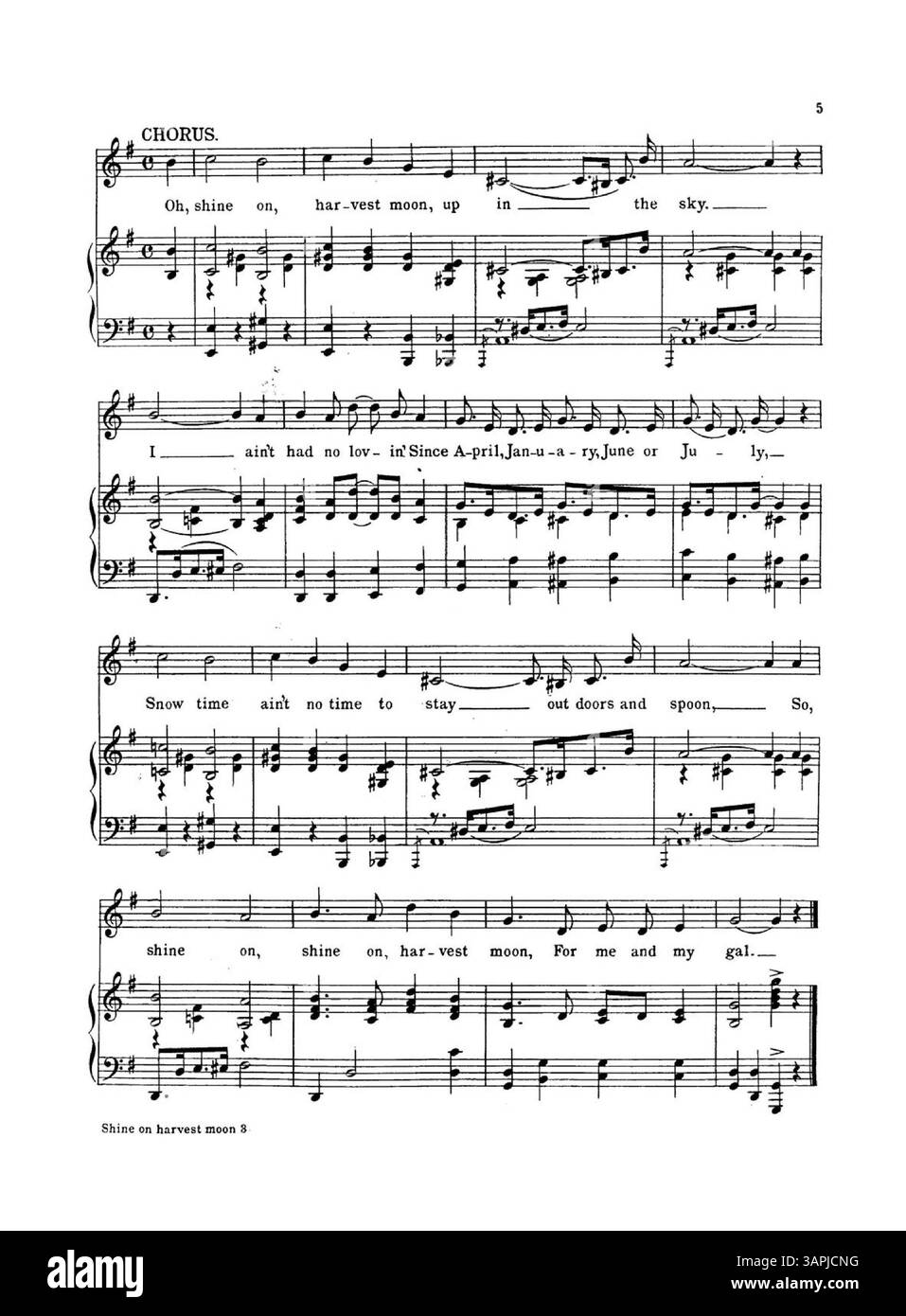 Cette pochette de partition comprend la chanson Shine on, Harvest Moon, chantée par Nora Bayes et Jack Norworth dans The Follies of 1908. La pochette intérieure comprend une publicité bleue pour des chansons publiées par Jerome H. Remick & Co., avec un extrait musical de Over on the Jersey Side. La couverture arrière présente une publicité pour d'autres chansons de Jerome H. Remick & Co., y compris un extrait musical de Dear Heart. Banque D'Images