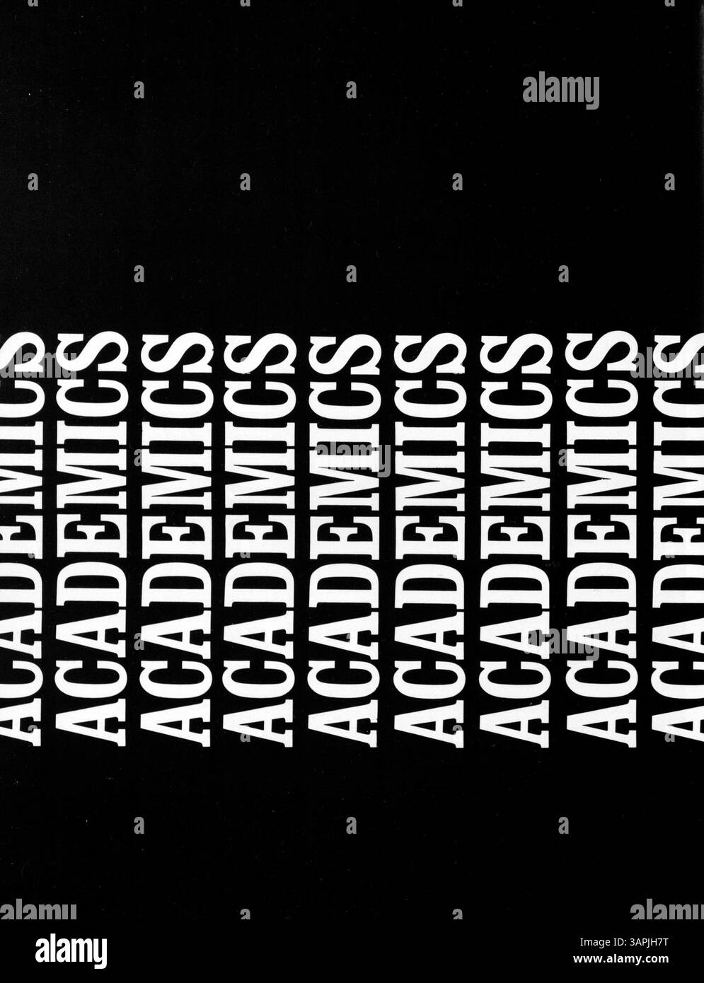 L'annuaire 1973 du Park Center High School, Pirate volume 2 : Imagine, documente les moments clés de l'année scolaire 1972-1973, y compris les réalisations des élèves, les événements sportifs et les rassemblements sociaux. Banque D'Images