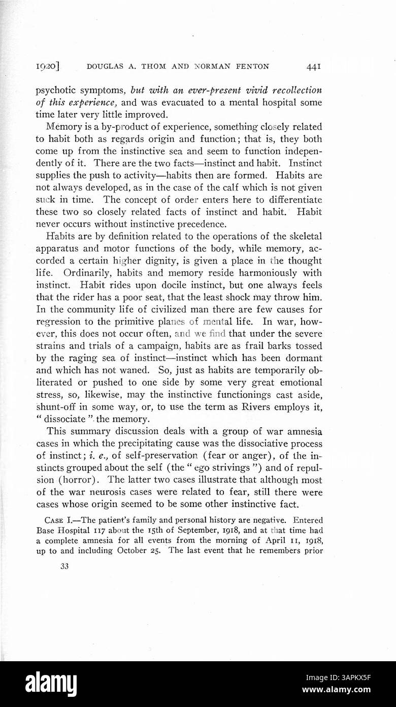 Cet article présente la dissociation comme mécanisme de défense contre la psychose chez les soldats. À travers l’examen de trois cas d’amnésie psychogène après des expériences traumatiques de guerre, l’article met en évidence le rôle de la dissociation dans la réduction du risque de préjudice psychologique lié aux souvenirs traumatiques. Banque D'Images