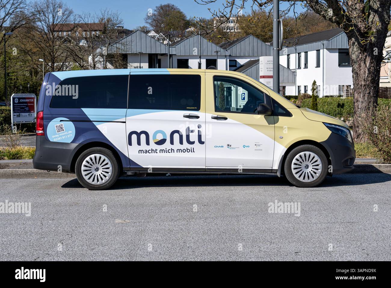 Monti Mercedes-Benz Vito minibus Banque D'Images
