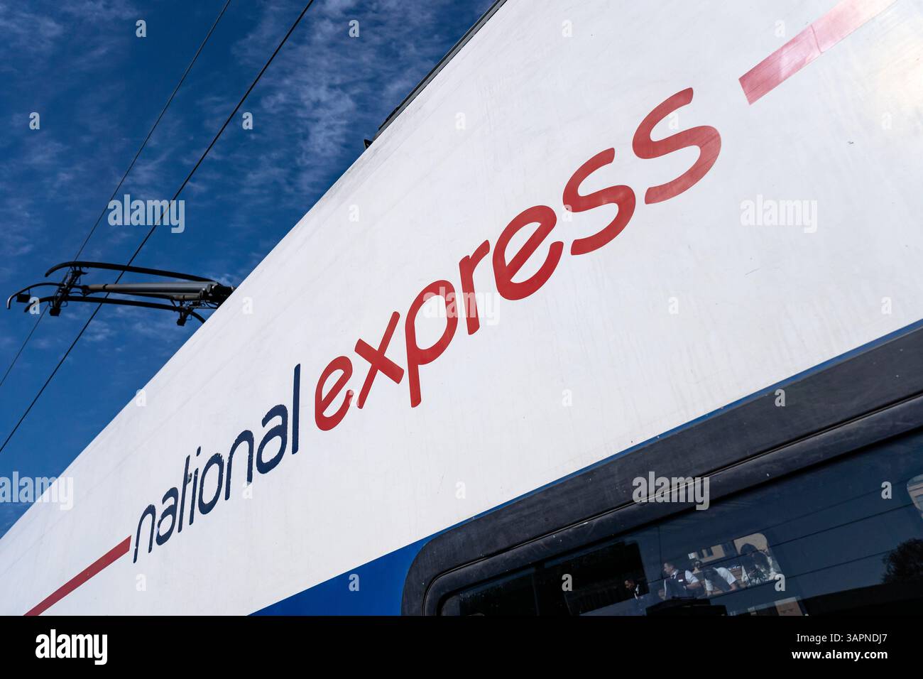 Logo National Express au train régional Banque D'Images