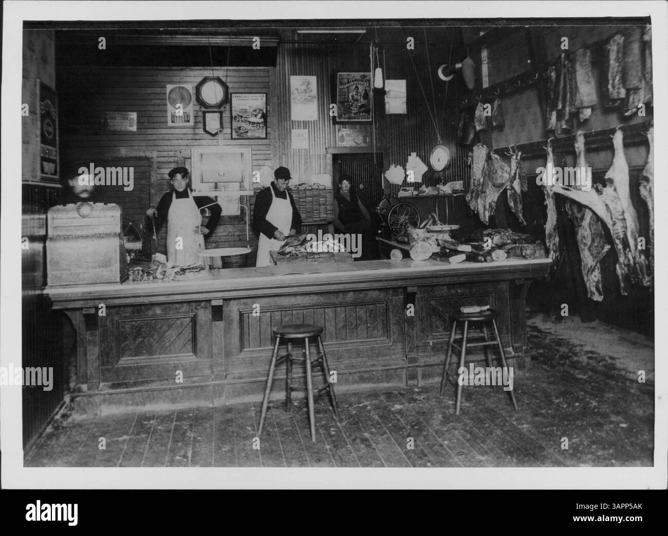 Johnson Brother's Meat Market, situé dans le comté de Hennepin, est un établissement historique connu pour ses produits et services de viande locaux. Banque D'Images