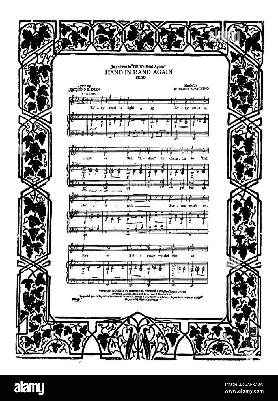 La partition de I'll Tell the World, chantée par Miss Nora Bayes dans Ladies First. La couverture arrière comporte un extrait de 'Hand in Hand Again' de Richard A. Whiting. La pièce est conservée dans la collection des bibliothèques de l'Université de l'Oregon. Banque D'Images