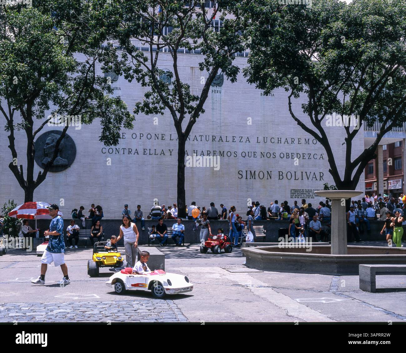 Venezuela. Caracas. Plaza El Venezolano. Murale à Simon Bolivar. Banque D'Images