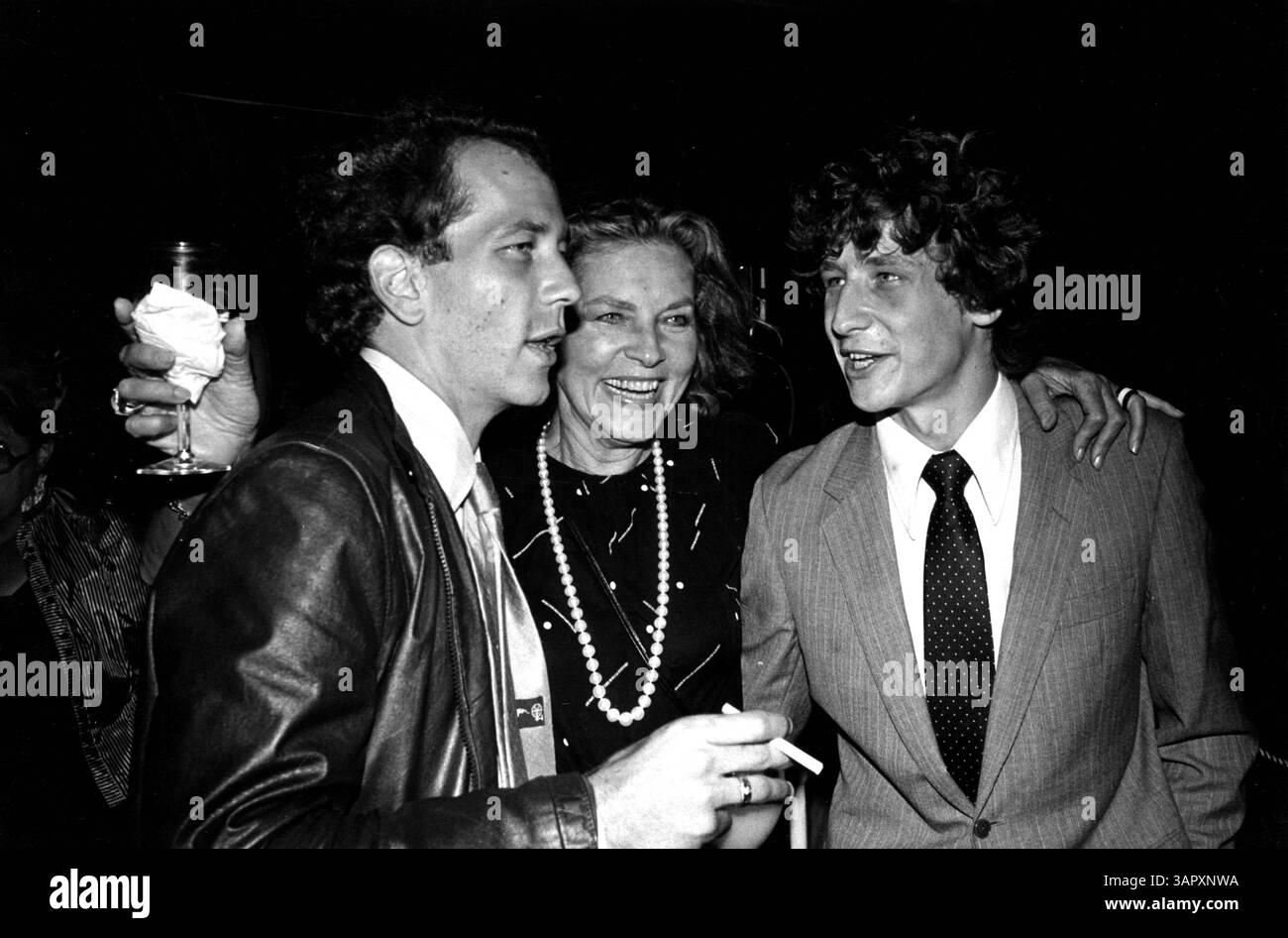 Janvier 1, 2011 - LAURENBACALLRETRO. LAUREN BACALL SONS SAM ROBARDS STEPHEN BOGART. â© NY 1096/3.(image crédit : © Globe photos/ZUMAPRESS.com) Banque D'Images
