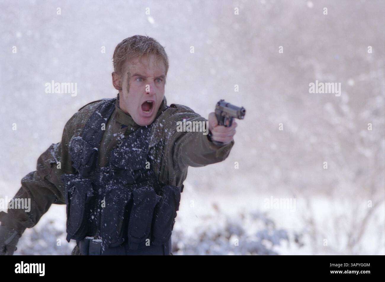 JANVIER 1, 2011 - K23734ES.SCENE DU FILM ''DERRIÈRE LES LIGNES ENNEMIES''. Burnett (OWEN WILSON) met en action. Contre un tracker acharné et mortel..FOURNI PAR ES/(image de crédit : © Globe photos/ZUMAPRESS.com) Banque D'Images