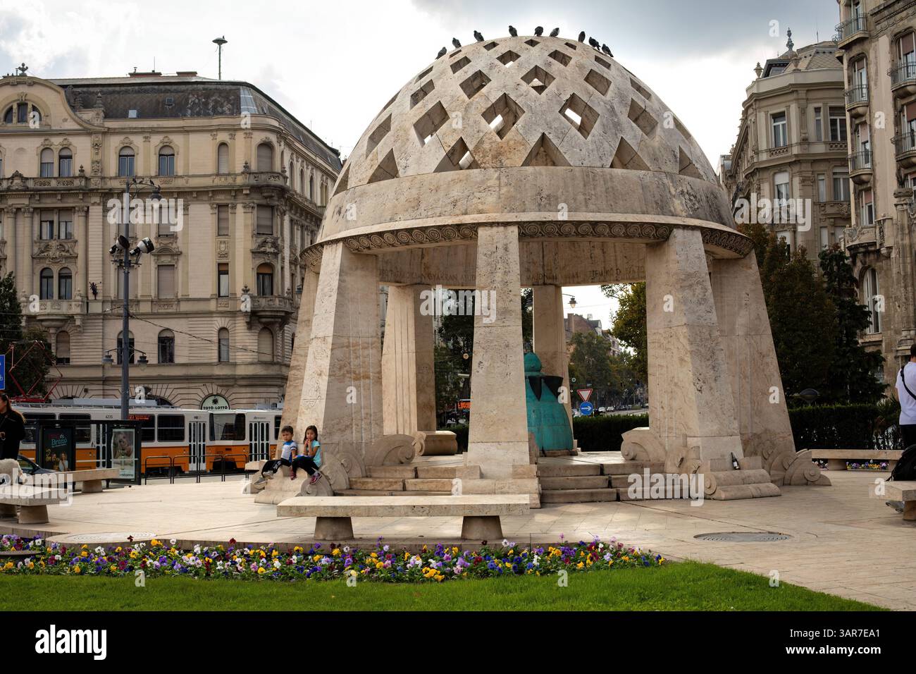 Budapest, Hongrie - octobre 7,2023 : place des thermes Gellert Banque D'Images