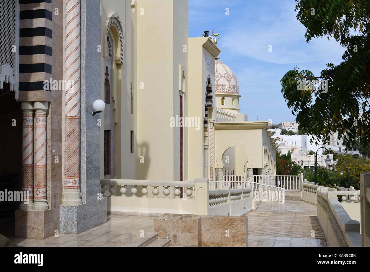 Muscat, Oman - 10 avril 2025 : vue sur la rue Muscat. Sultanat d'Oman Banque D'Images