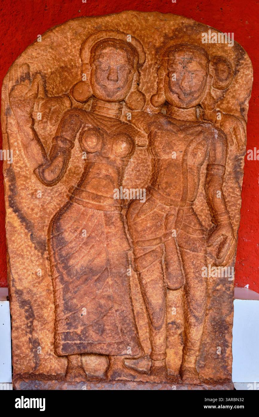 Inde, État du Karnataka, Badami, Musée archéologique, Statue de Sati en couple, VIIe siècle Banque D'Images