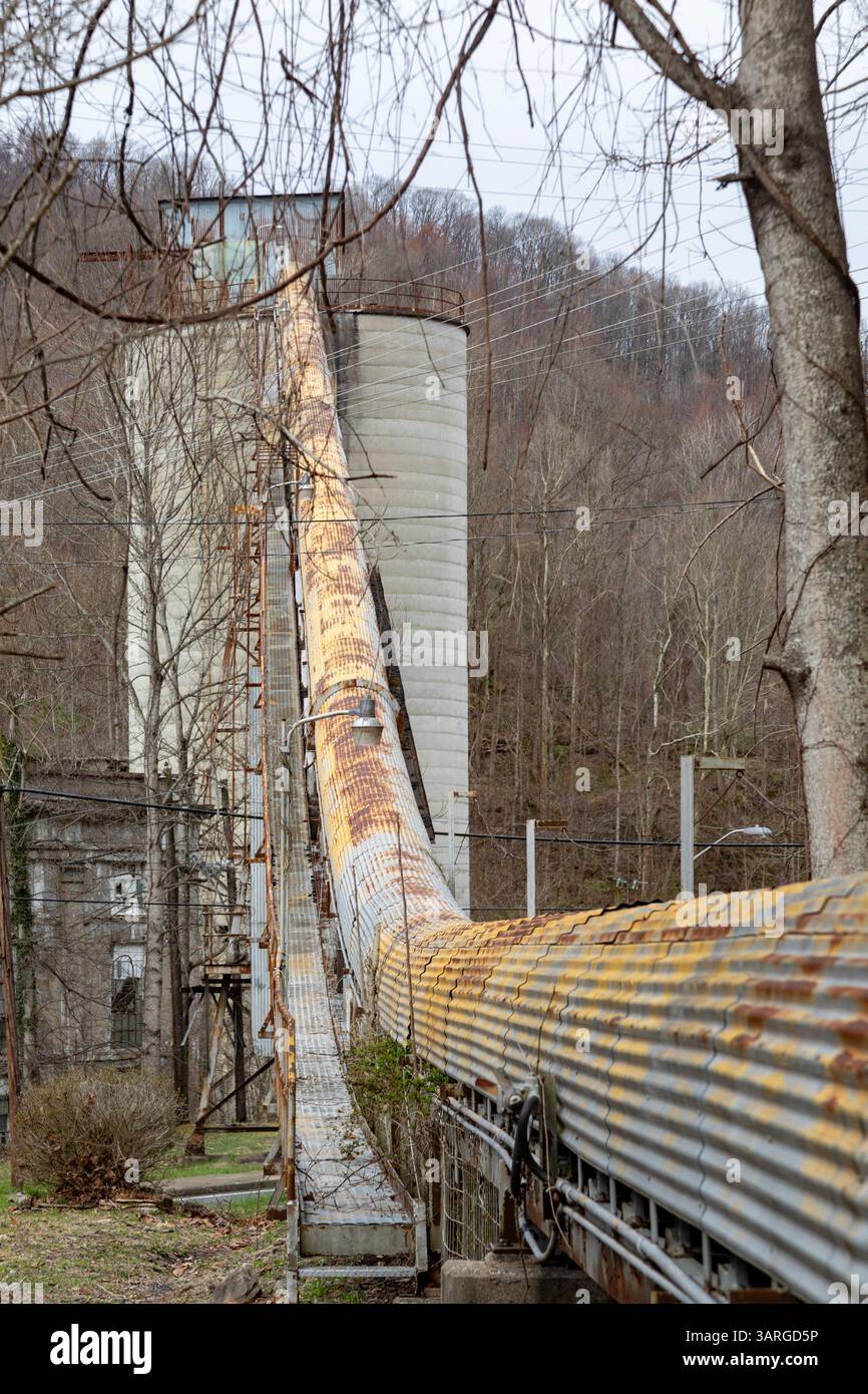 Lynch, Kentucky - le matériel d'extraction de charbon est toujours dans une ancienne ville de compagnie sidérurgique américaine dans le comté de Harlan. Automatisation et fermeture ultérieure de la plupart des mi Banque D'Images
