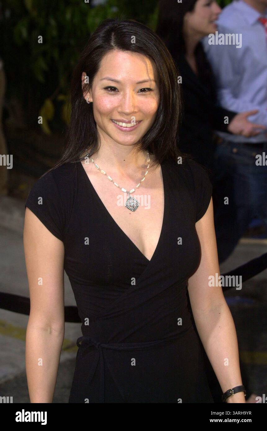22 juillet 2002 ; Universal City, CA, États-Unis ; L'actrice LUCY LIU @ la première de 'Austin Powers in Goldmember' a eu lieu @ l'amphithéâtre universel. Banque D'Images