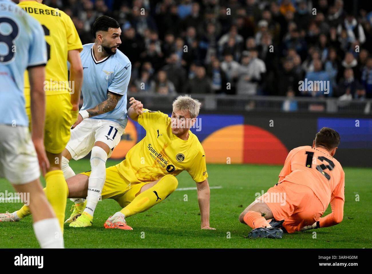 Rome, Italie. 17 avril 2025. Valentin Mariano Jose Castellanos Gimenez Taty du SS Lazio (c) marque le but de 1-0 lors du match de football de la Ligue Europa entre le SS Lazio et Bodo Glimt au stade Olimpico à Rome (Italie), le 17 avril 2025. Crédit : Insidefoto/Alamy Live News Banque D'Images
