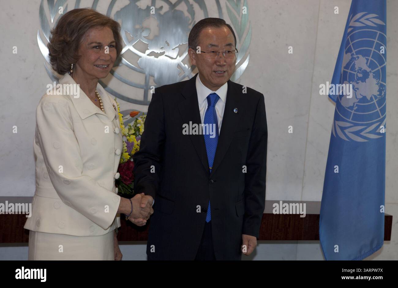 9 septembre 2013 - New York, NY, États-Unis - United Nations New York September 09 2013 la Reine Sofia d'Espagne rend visite aujourd'hui au Secrétaire général Ban Ki Moon au siège de l'ONU à New York..crédit : Luiz Rampelotto/EuropaNewswire (crédit image : © Luiz Rampelotto/ZUMAPRESS.com) Banque D'Images