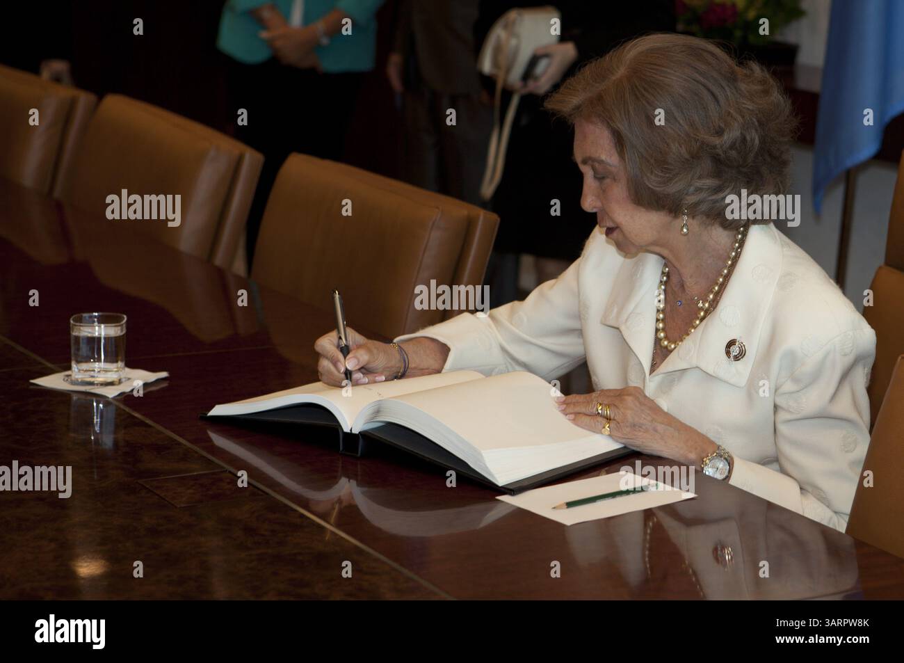 9 septembre 2013 - New York, NY, États-Unis - United Nations New York September 09 2013 la Reine Sofia d'Espagne rend visite aujourd'hui au Secrétaire général Ban Ki Moon au siège de l'ONU à New York..crédit : Luiz Rampelotto/EuropaNewswire (crédit image : © Luiz Rampelotto/ZUMAPRESS.com) Banque D'Images