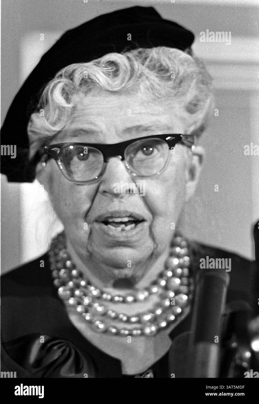 21 août 2013 - Washington, District de Columbia, U. S - L'ancienne première dame Eleanor Roosevelt, épouse de l'ancien président des États-Unis Franklin Delano Roosevelt, photographiée à Washington, DC le 9 janvier 1962. (Crédit image : © Prensa Internacional/ZUMAPRESS.com) Banque D'Images