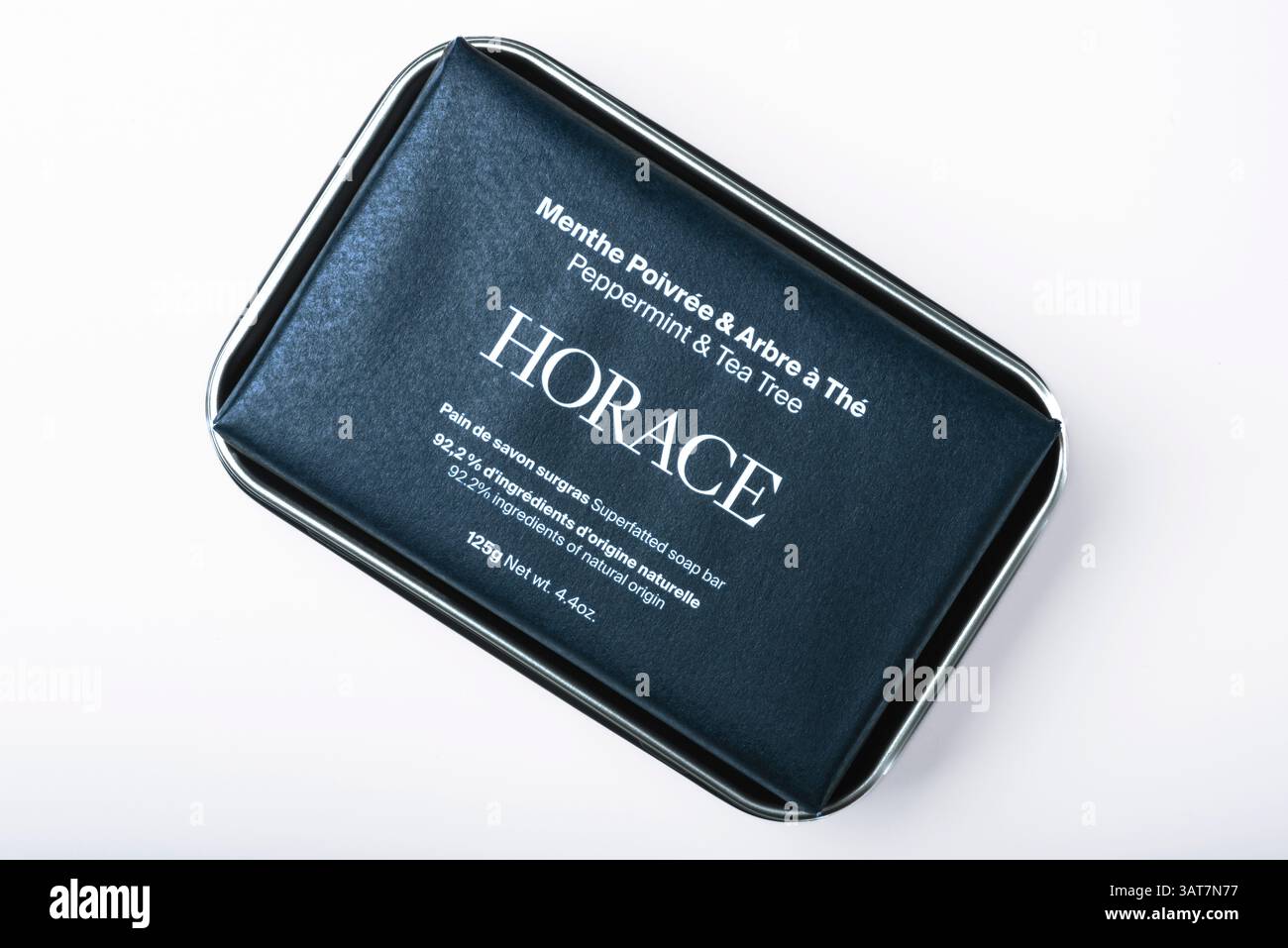 Les barres de savon Horace sont des nettoyants naturels et végétaliens fabriqués en Provence, en France, à partir d'ingrédients 99,9% naturels. Banque D'Images