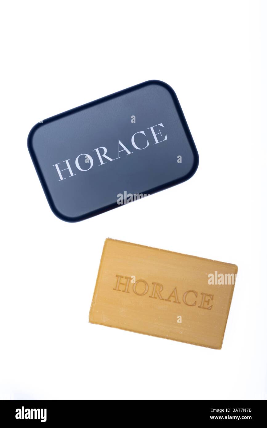 Les barres de savon Horace sont des nettoyants naturels et végétaliens fabriqués en Provence, en France, à partir d'ingrédients 99,9% naturels. Banque D'Images