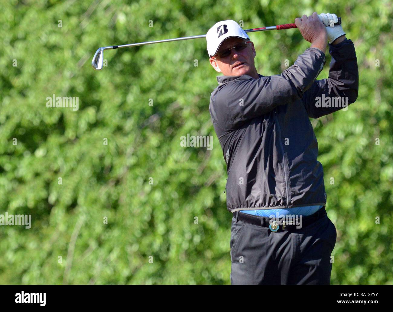 23 mai 2013 - créé Louis, MO, USA - 24 mai 2013 : Sandy Lyle se lance au trou #2 lors de la deuxième manche du Championnat Senior PGA au Bellerive Country Club à compris Louis. (Crédit image : © Keith Gillett/Cal Sport Media/Cal Sport Media/ZUMAPRESS.com) Banque D'Images