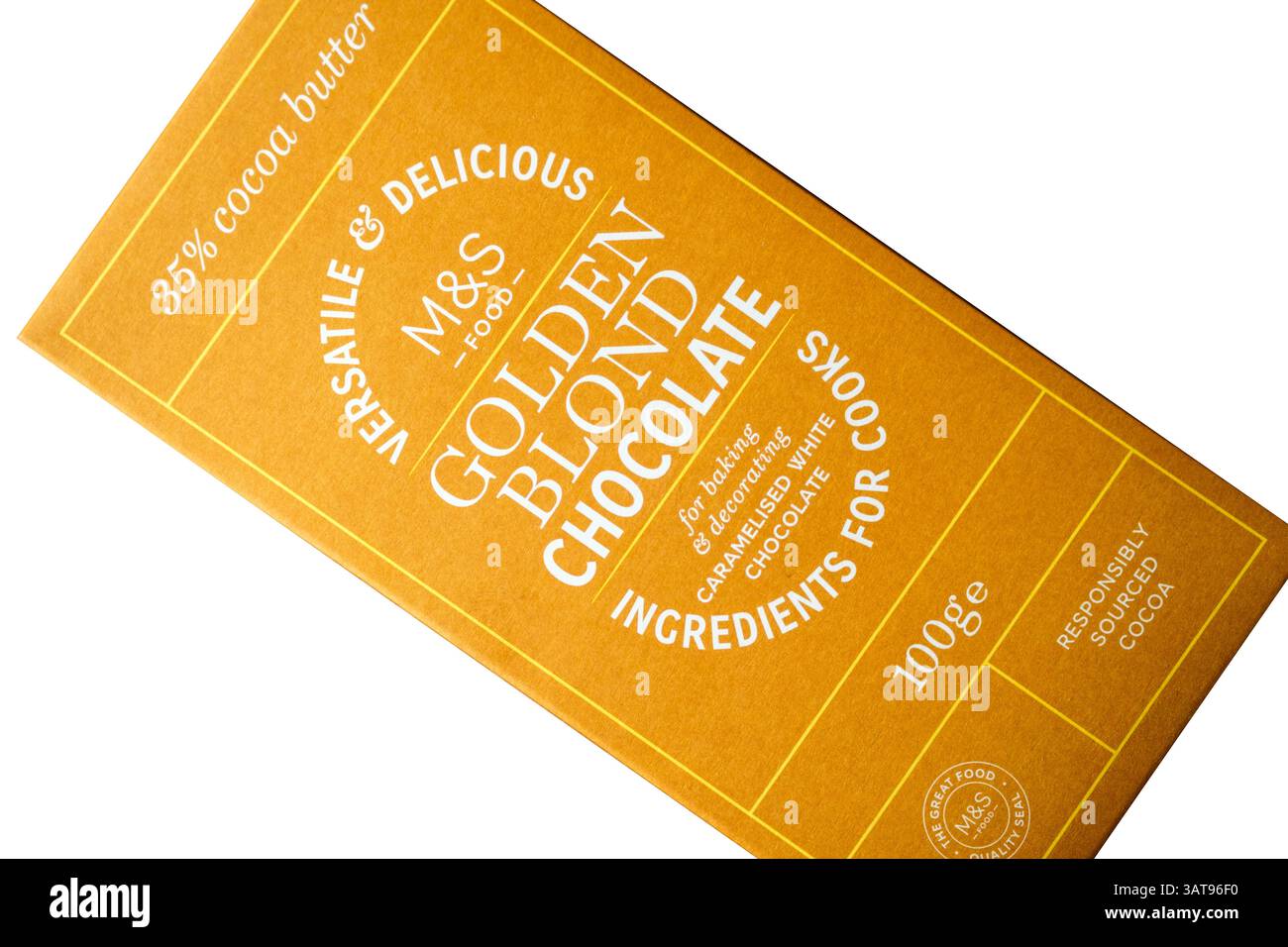 Londres Royaume-Uni 18 avril 2025, Marks and Spencer Golden Blond Cooking Bar chocolat Banque D'Images