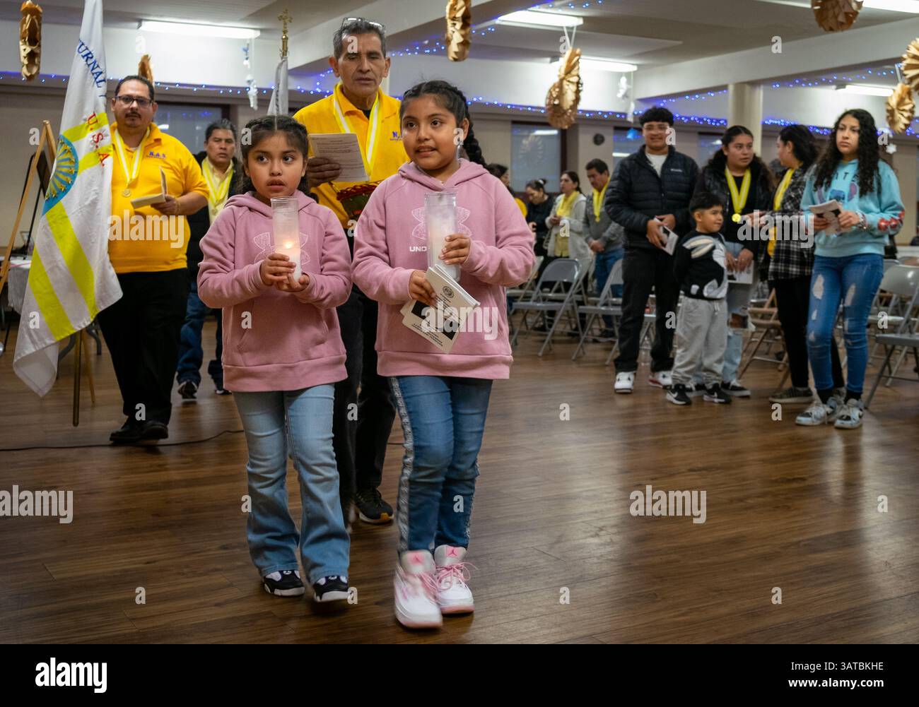 Adoration eucharistique organisée par la Sociedad de Adoración Nocturna (Société d'Adoration nocturne). Banque D'Images