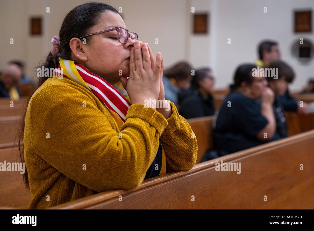 Adoration eucharistique organisée par la Sociedad de Adoración Nocturna (Société d'Adoration nocturne). Banque D'Images