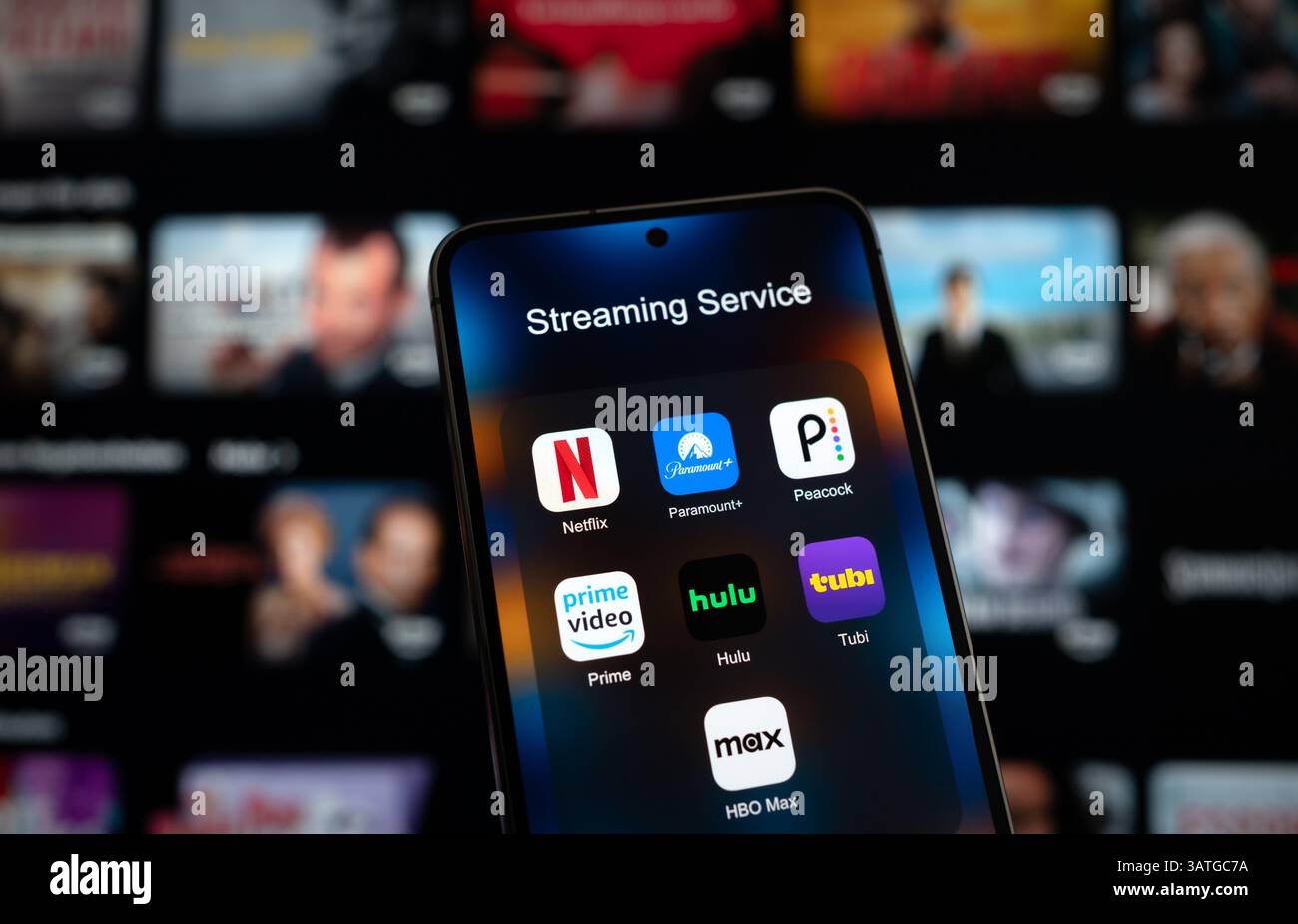 Services de streaming en ligne - binge du contenu digne n'importe quand, n'importe où Banque D'Images Services de streaming en ligne - binge du contenu digne n'importe quand, n'importe où Banque D'Images