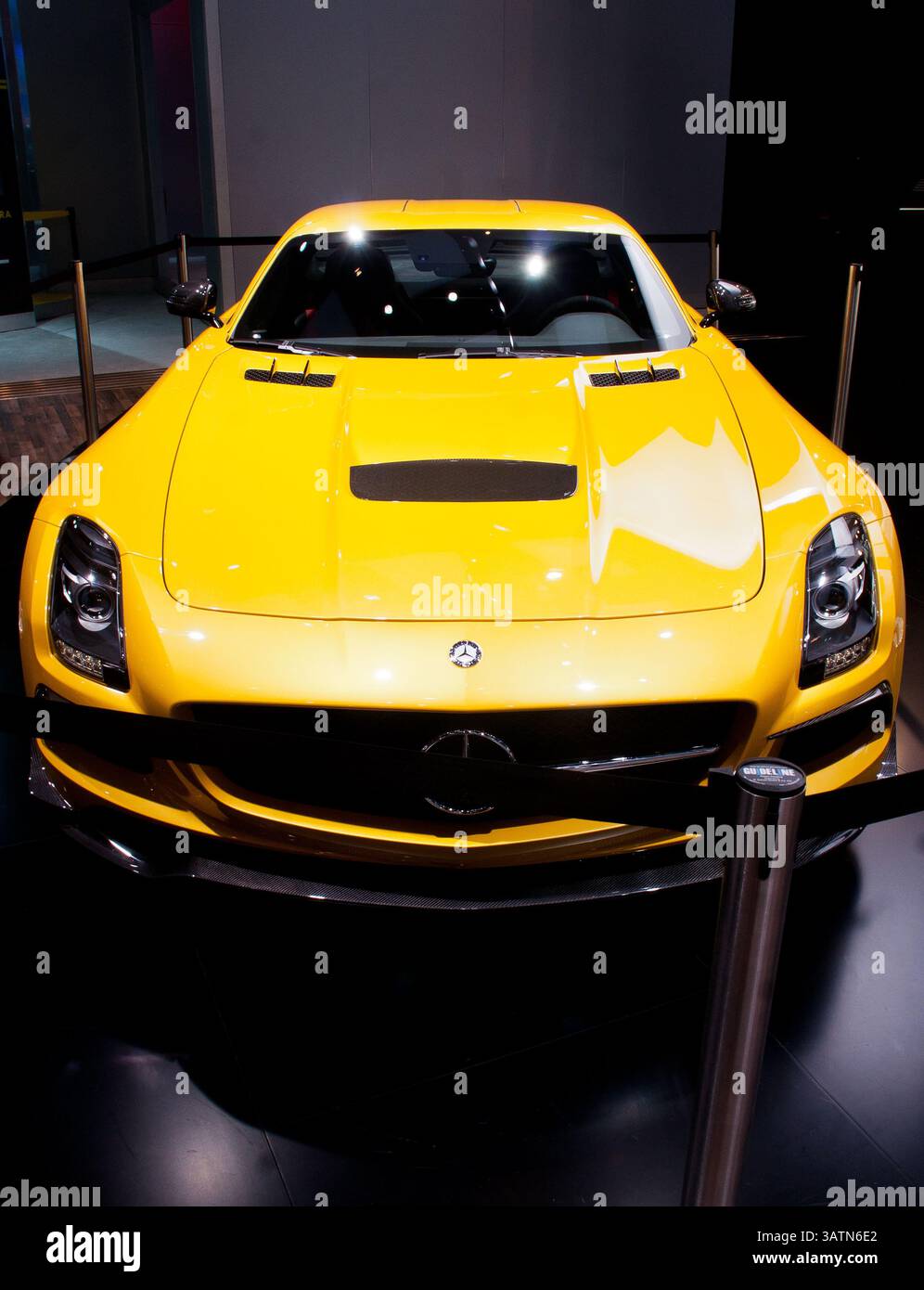 16 janvier 2013 - Detroit, mi, U. S - MERCEDES-BENZ expose soigneusement sa nouvelle auto AMG COUP BLACK SERIES au SALON INTERNATIONAL DE L'AUTO NORD-AMÉRICAIN (NAIAS) 2013. (Crédit image : © Alexis Simpson/ZUMAPRESS.com) Banque D'Images