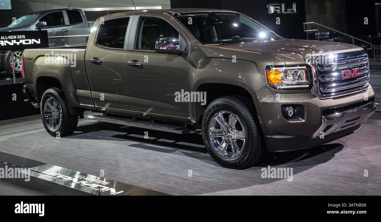 13 janvier 2014 - Detroit, mi, U. S – Un camion Canyon de GMC est exposé au salon international de l'auto de l'Amérique du Nord 2014. (Crédit image : © Alexis Simpson/ZUMAPRESS.com) Banque D'Images