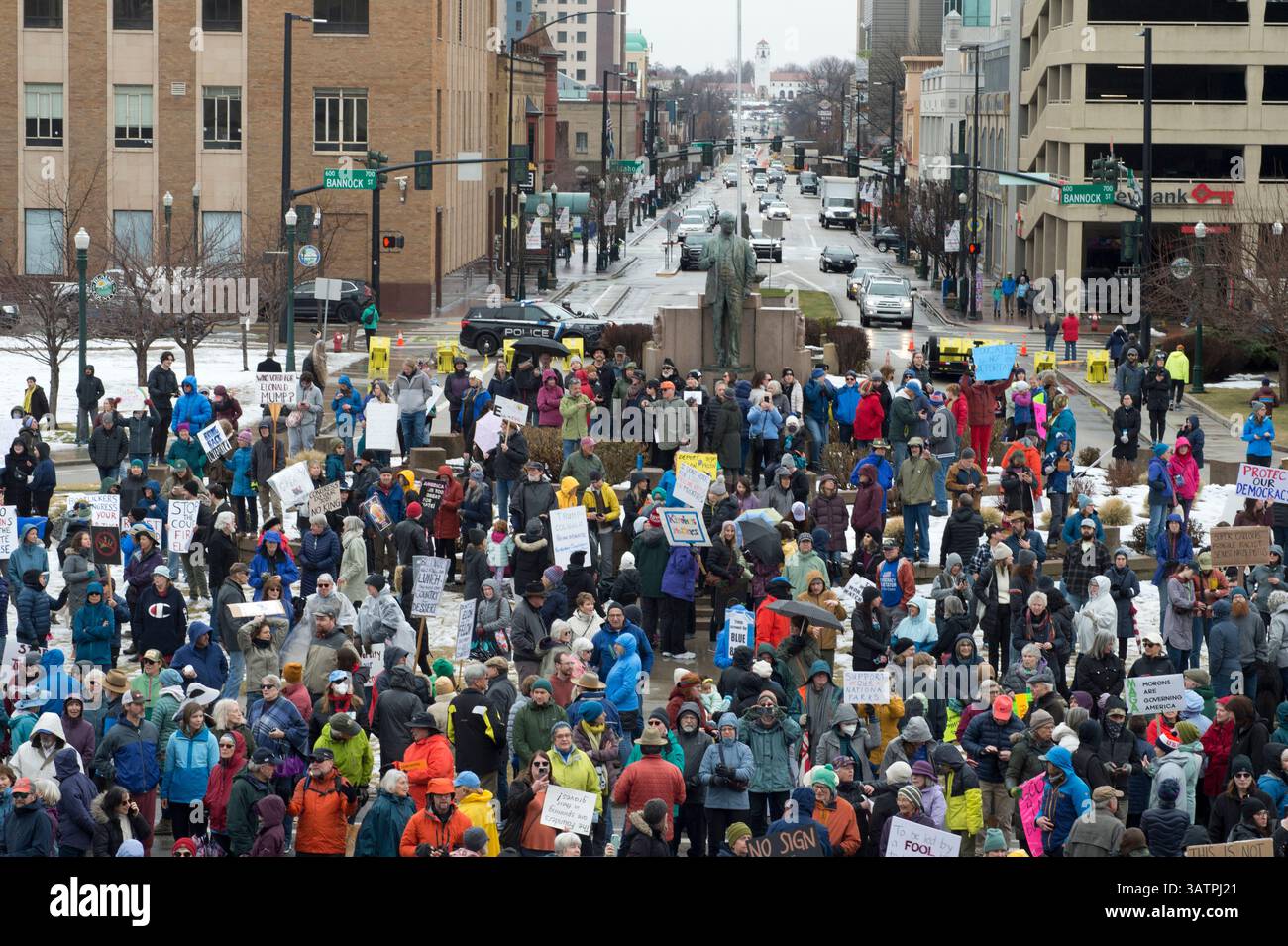 50501 rassemblement de protestation contre Trump et Elon Musk le 17 février (jour du président) à Boise, Idaho Banque D'Images