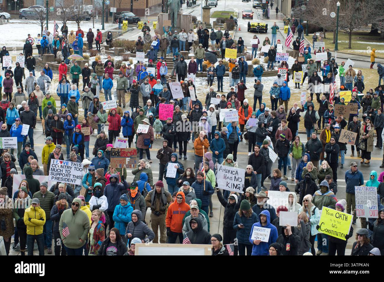 50501 rassemblement de protestation le 17 février 2025 le jour de la fête du Président au Capitole de l'État de l'Idaho à Boise ID Banque D'Images