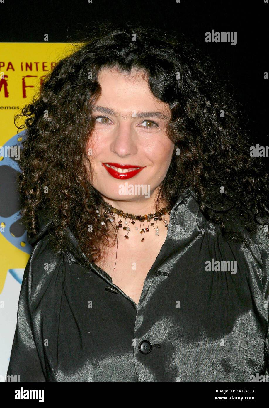 12 octobre 2003 - Beverly Hills, CA, États-Unis - K33312MR . FESTIVAL INTERNATIONAL DU FILM ARPA . À L'HÔTEL BEVERLY HILTON, BEVERLY HILLS, CA.10/12/2003 . MILAN RYBA / 2003.ARSINEE KHANJIAN(crédit image : © Globe photos/ZUMAPRESS.com) Banque D'Images