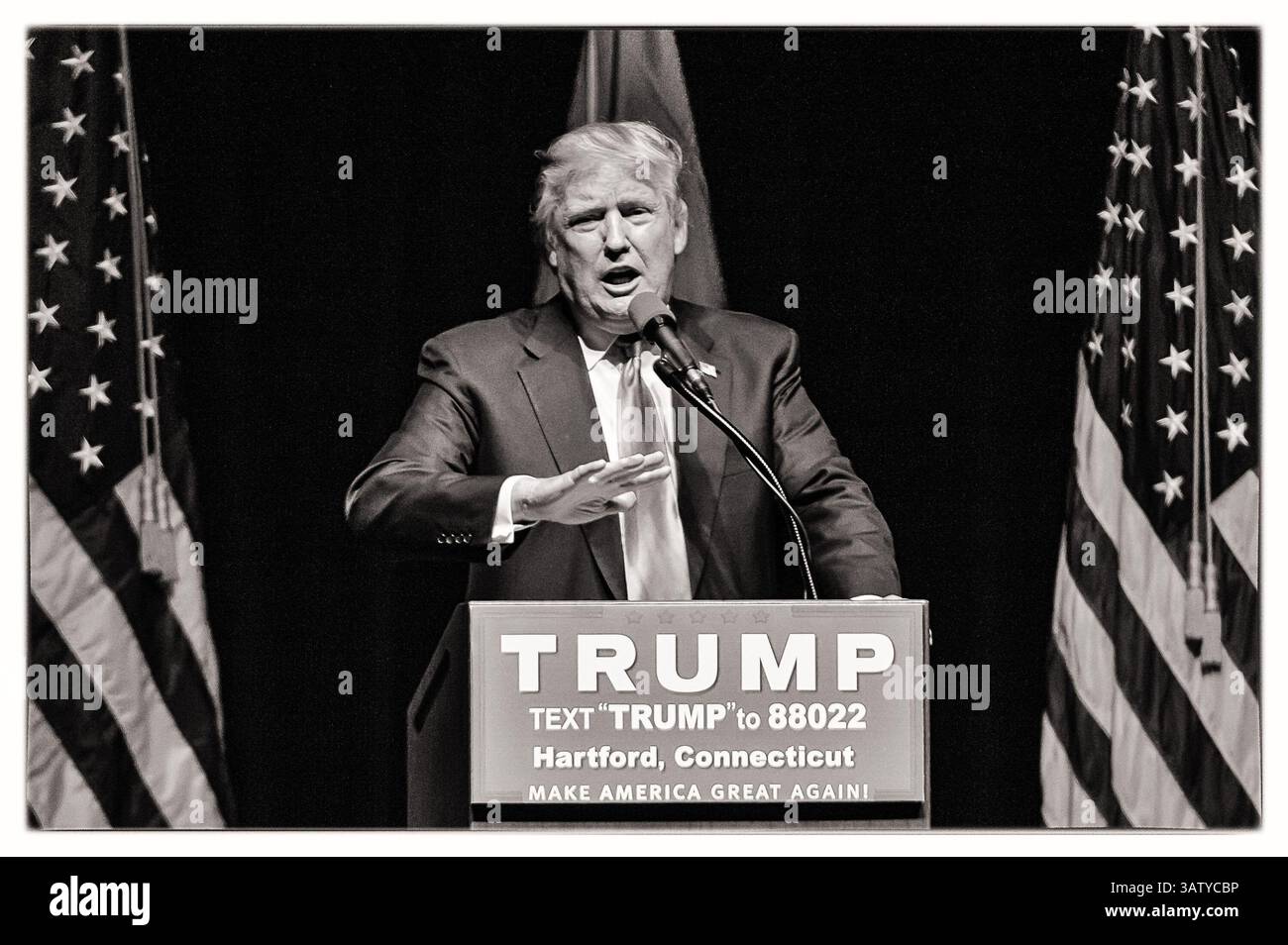 15 avril 2016 - Hartford, Connecticut, États-Unis - mercredi 20 avril 2016 : le candidat républicain à la présidence DONALD TRUMP s'adresse à des partisans lors d'un rassemblement au Connecticut Convention Center à Hartford, Connecticut. (Crédit image : © Bill Shettle via ZUMA Wire) Banque D'Images 15 avril 2016 - Hartford, Connecticut, États-Unis - mercredi 20 avril 2016 : le candidat républicain à la présidence DONALD TRUMP s'adresse à des partisans lors d'un rassemblement au Connecticut Convention Center à Hartford, Connecticut. (Crédit image : © Bill Shettle via ZUMA Wire) Banque D'Images