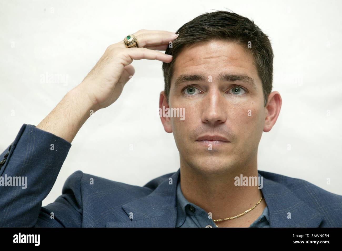 11 février 2004 - Hollywood, Californie, États-Unis - Jim Caviezel à la séance de presse pour le film controversé la passion des Christ.in Beverly Hills, Californie. 11 février 2004 (image crédit : © Armando Gallo/ZUMA Studio) Banque D'Images